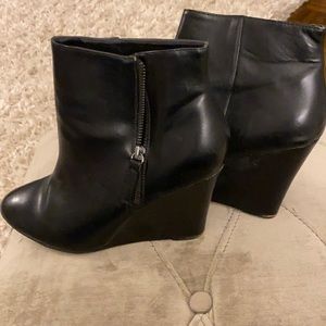 Loft women’s size 9 boots
